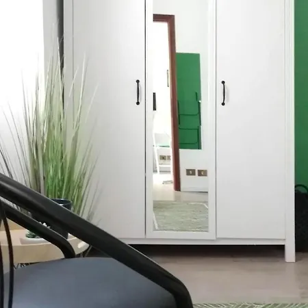 Casa Verde A Como, Con Parcheggio Apartment *