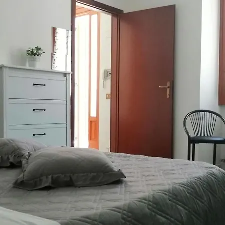 Casa Verde A Como, Con Parcheggio *